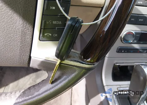 2008 Lincoln Mkx z USA, uszkodzony, nr VIN 2LMDU68C78BJ27345